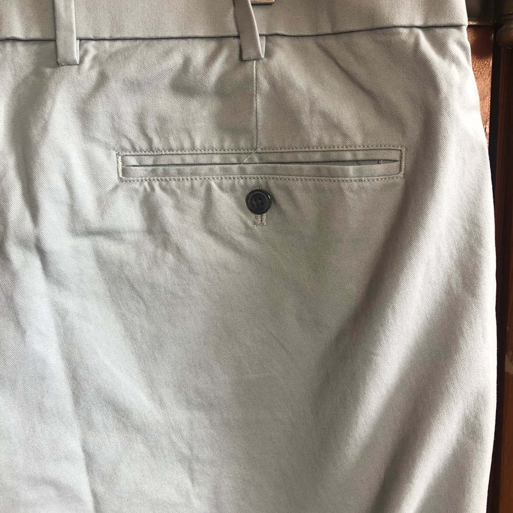 Gap Khakis Slim fit 36x32